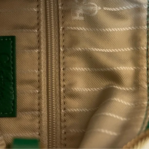 🌸Cole Haan Green Crossbody Purse 🤩 - Picture 6 of 8